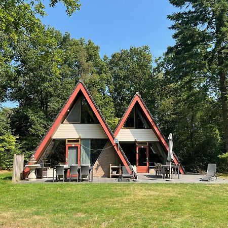 Lovely Holiday Home In Limburg Amid Lush Forest Stramproy Exterior photo