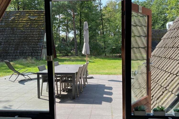 Lovely Holiday Home In Limburg Amid Lush Forest Stramproy Exterior photo